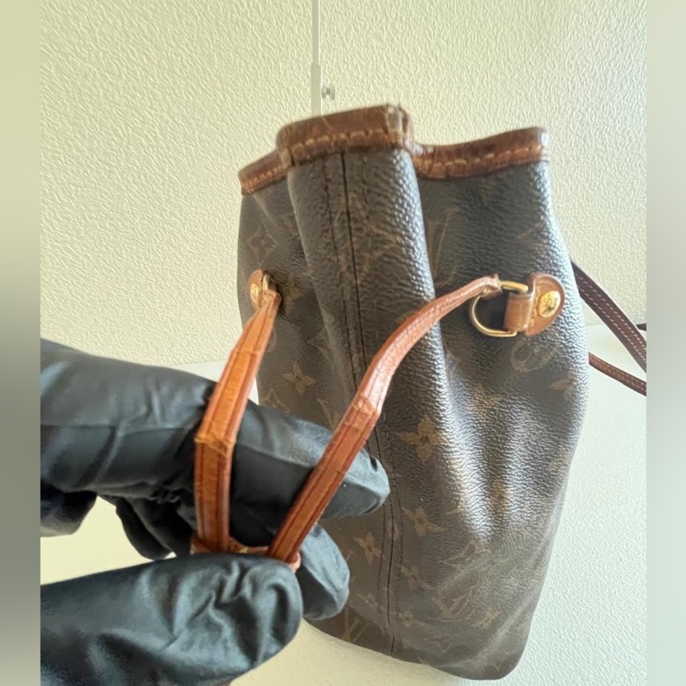 Louis Vuitton Neverfull MM - Picture 3 of 13